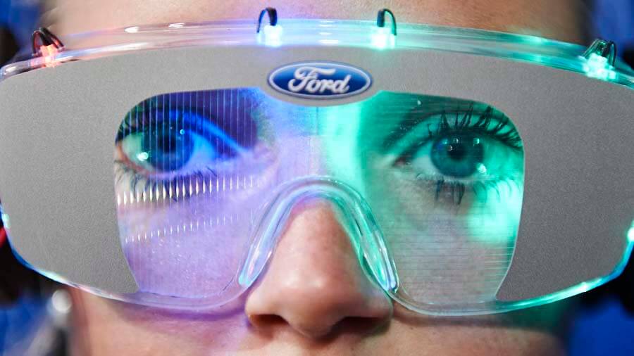 Ford cria traje que simula brisa de algumas drogas no volante - Smoke Buddies