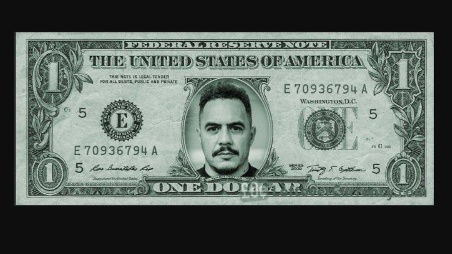 Montagem da nota de um dólar americano com o retrato de Marcelo D2 no lugar de George Washington. Piadas.