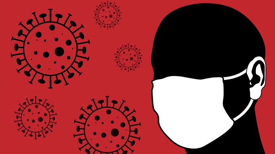 Ilustração, com fundo vermelho, que traz representações do coronavírus como esferas com pregos e a cabeça de uma pessoa de cor preta utilizando uma máscara branca. Imagem: Alexey Hulsov | Pixabay.